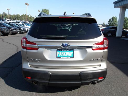 Used 2019 Subaru Ascent Premium AWD/4WD image 4