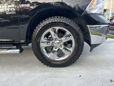 Used 2021 RAM 1500 Tradesman w/ Tradesman SXT Package image 13