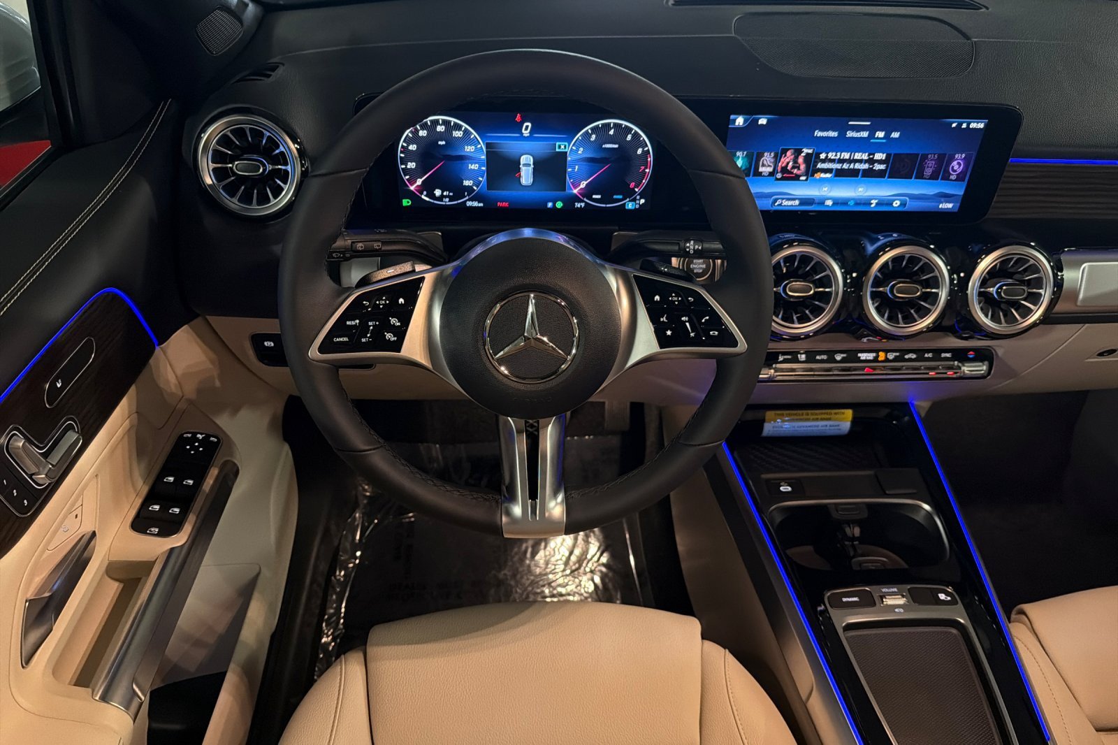 New 2026 Mercedes-Benz GLB 250 image 13
