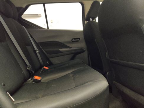 Used 2023 Nissan Kicks S FWD image 19