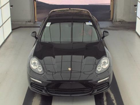 Used 2016 Porsche Panamera S RWD image 2