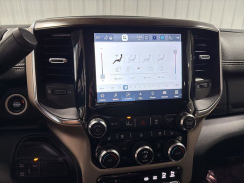 Used 2024 RAM 2500 Laramie w/ Safety Group AWD/4WD image 30