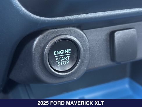 Used 2025 Ford Maverick XLT w/ Equipment Group 302A AWD/4WD image 22