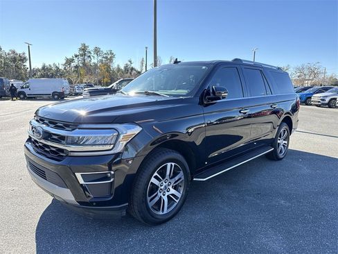 Used 2023 Ford Expedition Max Limited image 5