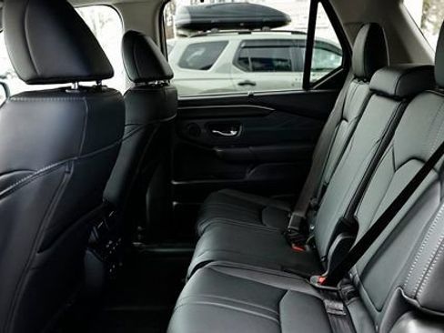 New 2026 Honda Pilot Touring image 32