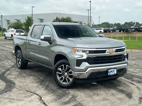 Used 2024 Chevrolet Silverado 1500 LT AWD/4WD image 5