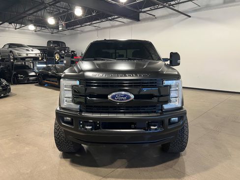 Used 2018 Ford F250 Platinum w/ Platinum Ultimate Package image 8