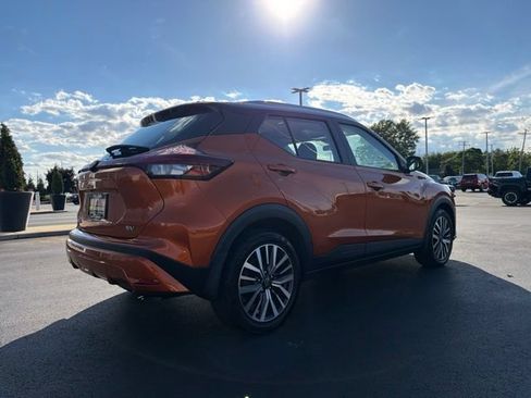 Used 2022 Nissan Kicks SV FWD image 7
