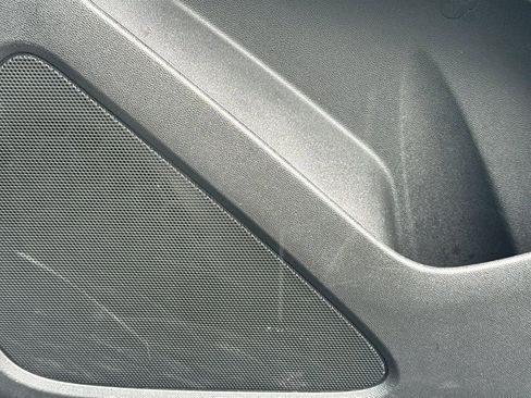 Used 2024 Chevrolet Equinox LT image 28