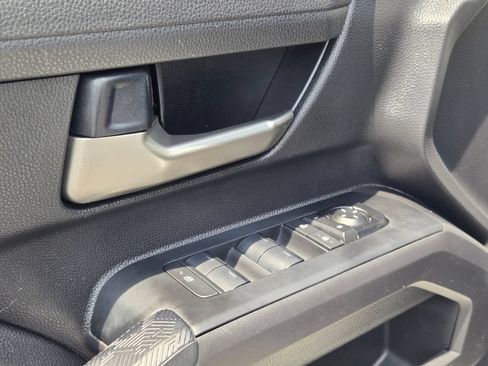 Used 2024 Toyota Tacoma TRD Sport AWD/4WD image 19