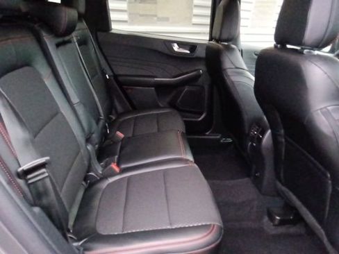 New 2026 Ford Escape ST-Line w/ Tech Pack #1 FWD image 29