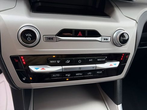 Used 2023 Ford Explorer XLT w/ Equipment Group 202A image 23