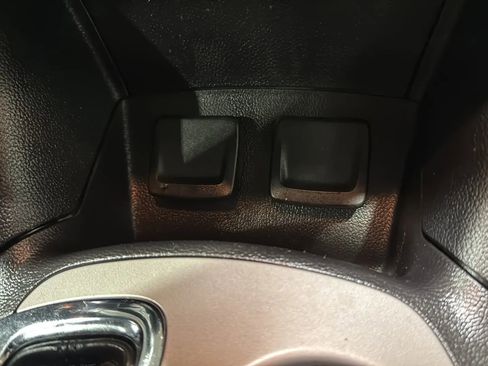 Used 2018 Chevrolet Cruze LS image 17