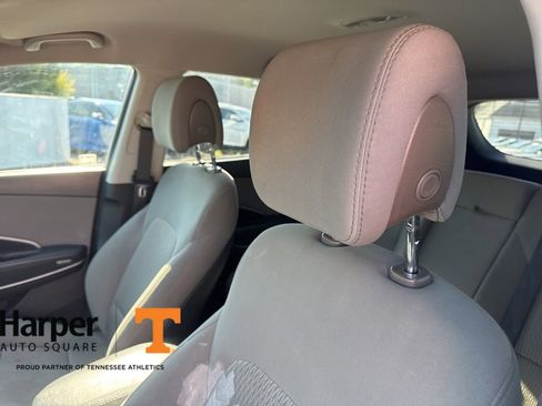 Used 2016 Hyundai Santa Fe Sport image 12