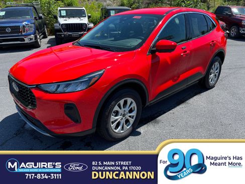 Used 2024 Ford Escape Active w/ Tech Pack #2 AWD/4WD image 1