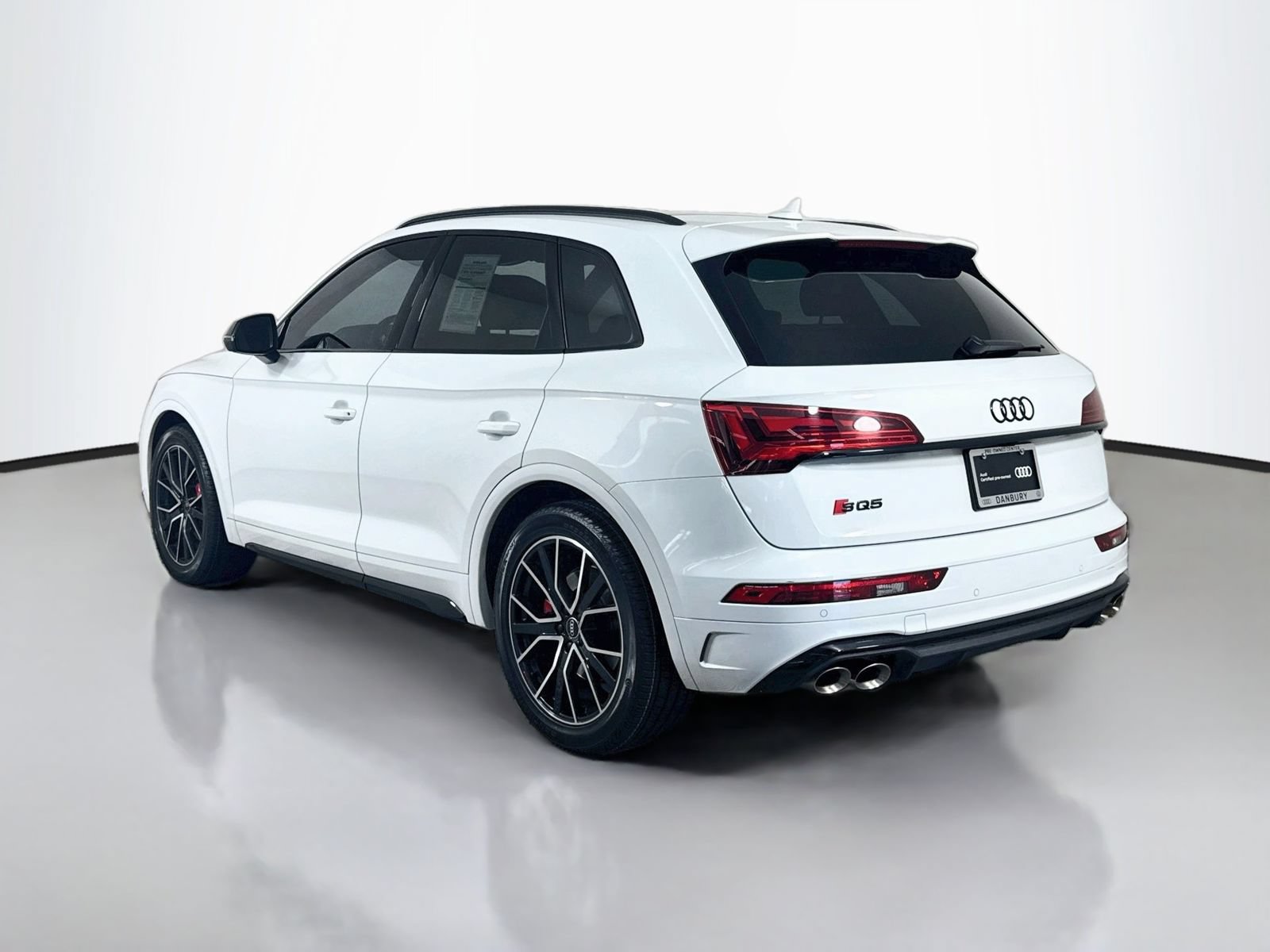 Certified 2023 Audi SQ5 Premium Plus w/ Premium Plus Package AWD/4WD image 3