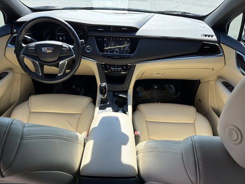 Used 2019 Cadillac XT5 Luxury image 27