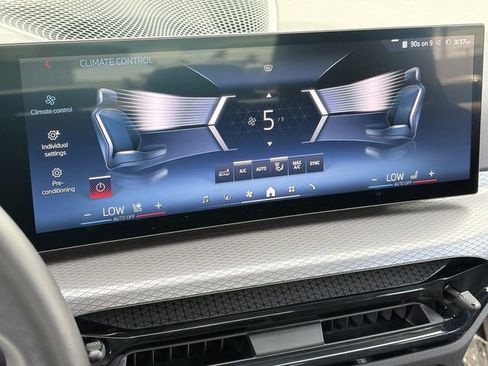 Used 2025 BMW M340i RWD image 30