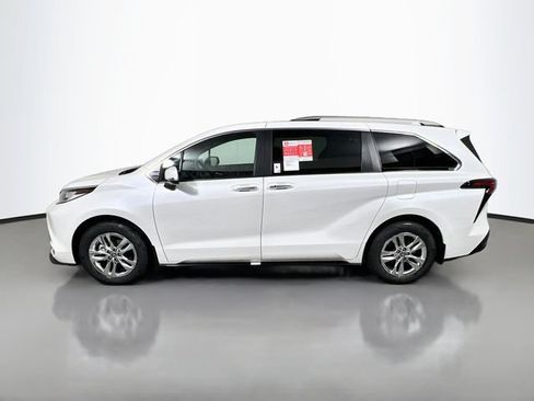 New 2026 Toyota Sienna Limited FWD image 6