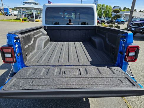 New 2026 Jeep Gladiator Rubicon AWD/4WD image 11