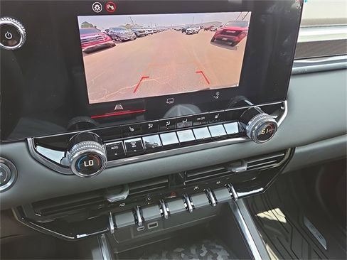 New 2026 GMC Canyon Elevation w/ Convenience Package image 19