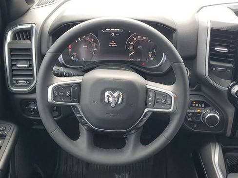 Used 2025 RAM 1500 Big Horn AWD/4WD image 13