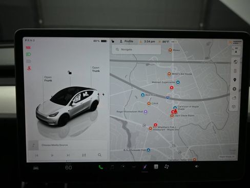 Used 2022 Tesla Model Y Performance AWD/4WD image 11