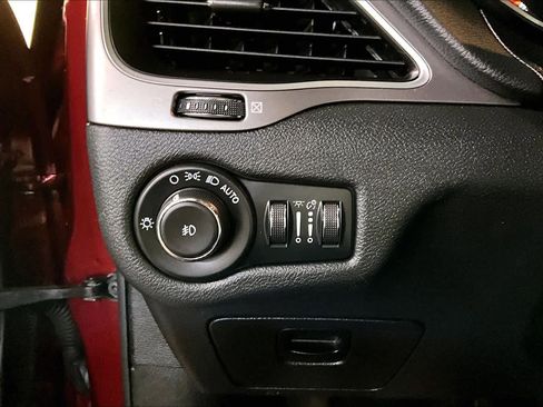 Used 2021 Jeep Cherokee Latitude Lux image 33