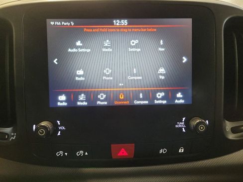 Used 2018 FIAT 500L Lounge image 25