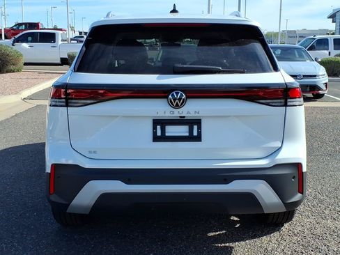 New 2026 Volkswagen Tiguan SE FWD image 5