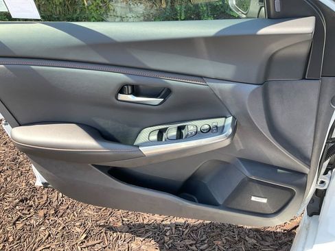 New 2025 Nissan Sentra SR w/ SR Premium Package image 12