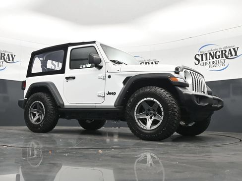 Used 2024 Jeep Wrangler Sport AWD/4WD image 26