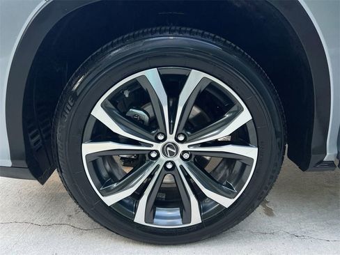 Certified 2022 Lexus RX 350L FWD w/ Premium Package image 9