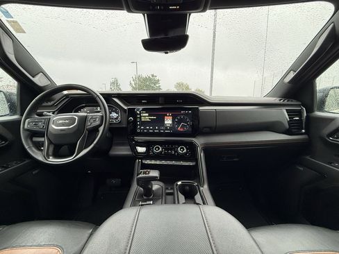 Used 2024 GMC Sierra 1500 AT4 w/ Technology Package image 29