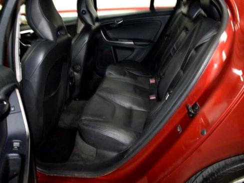 Used 2012 Volvo S60 T5 image 10