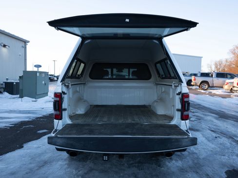 Used 2023 RAM 1500 Big Horn image 13