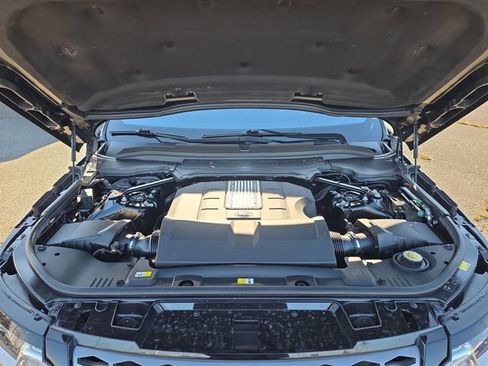 Used 2016 Land Rover Range Rover Sport SE image 28