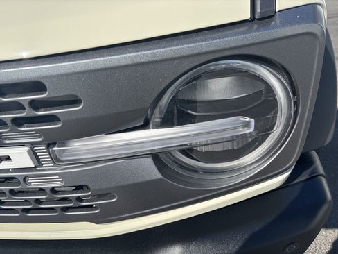 New 2025 Ford Bronco Badlands image 10