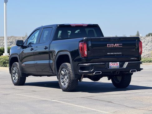 Used 2025 GMC Sierra 1500 AT4 AWD/4WD image 5