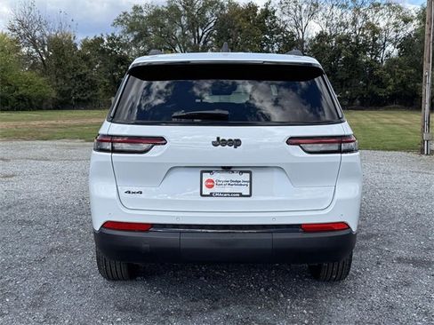 New 2025 Jeep Grand Cherokee L Laredo image 20