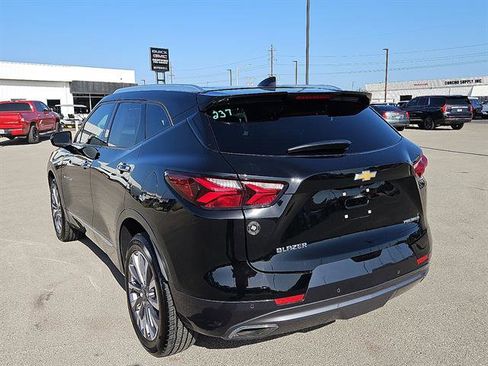 Used 2022 Chevrolet Blazer Premier image 3