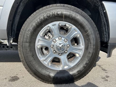 Used 2022 RAM 2500 Laramie w/ Body Color Bumper Group image 22