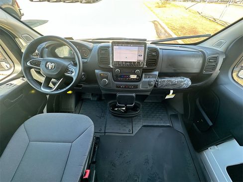 Used 2024 RAM ProMaster 3500 w/ Delivery Van Package image 9