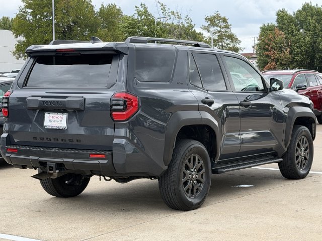 Used 2025 Toyota 4Runner SR5 AWD/4WD image 4
