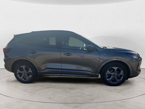 Used 2024 Ford Escape ST-Line w/ Tech Pack #1 AWD/4WD image 4