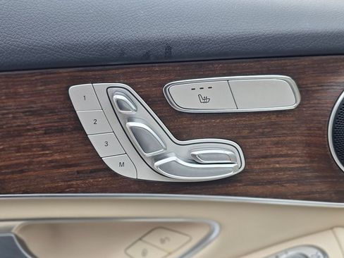 Used 2022 Mercedes-Benz GLC 300 image 19