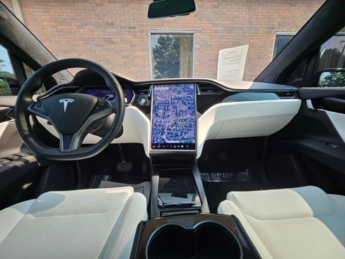 Used 2021 Tesla Model X Long Range AWD/4WD image 41