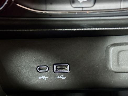 Used 2025 Buick Encore GX Preferred image 25