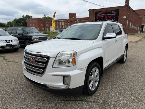 Used 2016 GMC Terrain SLE w/ Chrome Edition AWD/4WD image 1