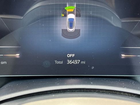 Used 2024 BMW iX xDrive50 w/ Sport Package image 31